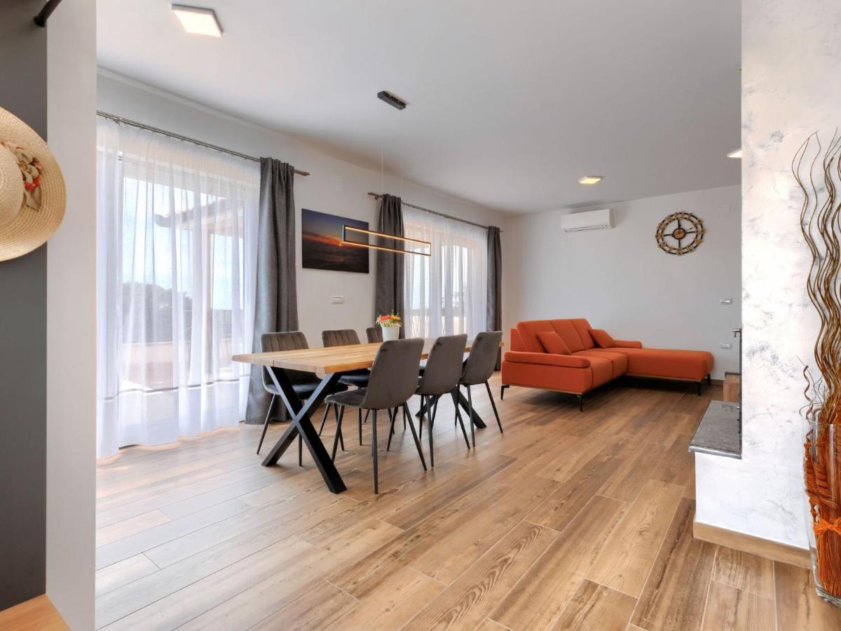 Holiday Home Villa Dora By Interhome Пула Екстериор снимка