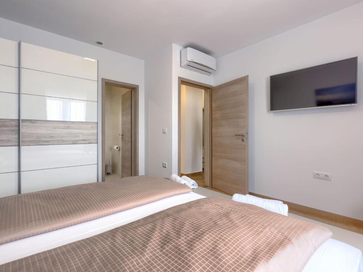 Holiday Home Villa Dora By Interhome Пула Екстериор снимка